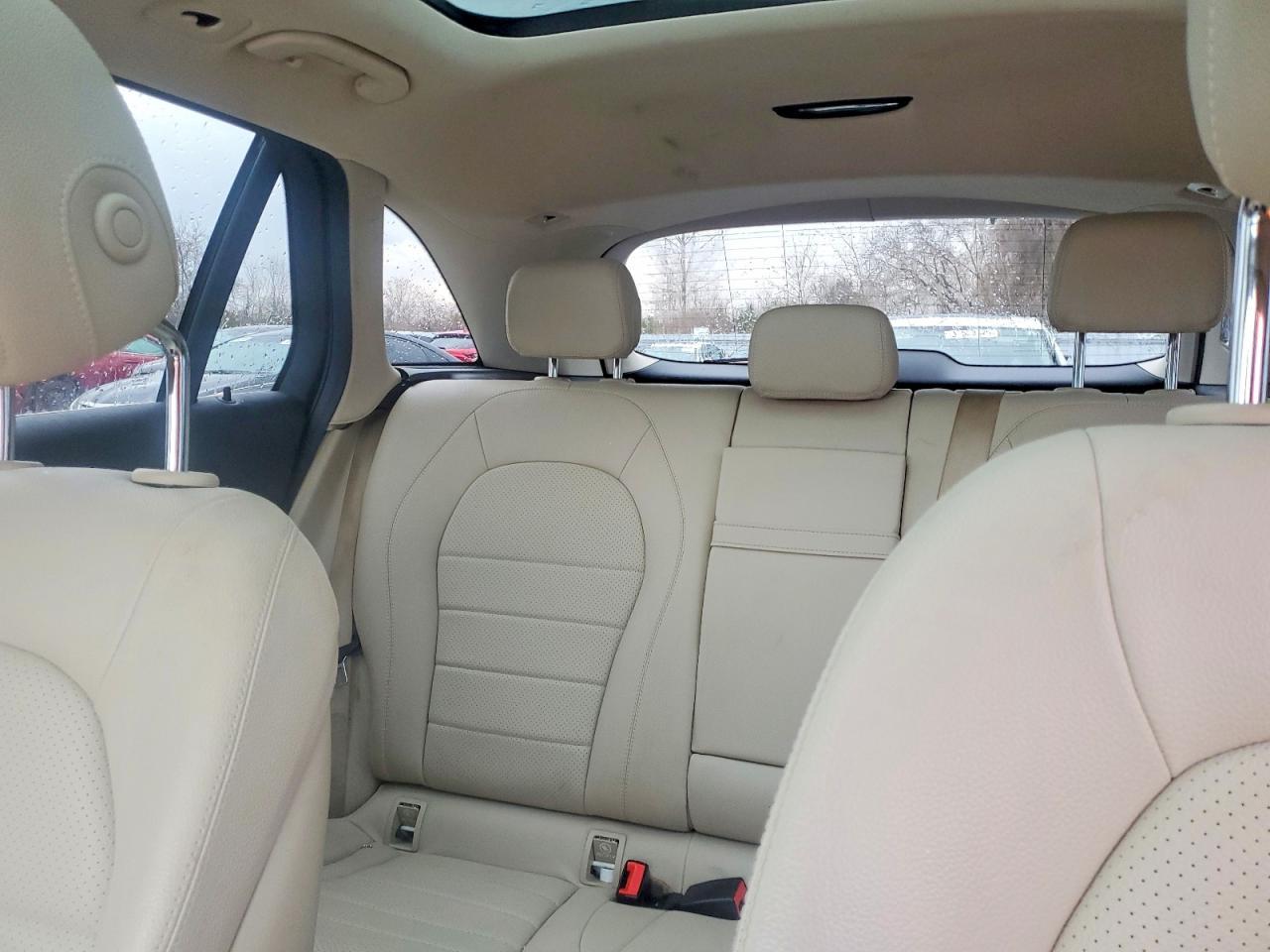 2017 Mercedes-Benz Glc 300 4Matic - zdjęcie 10
