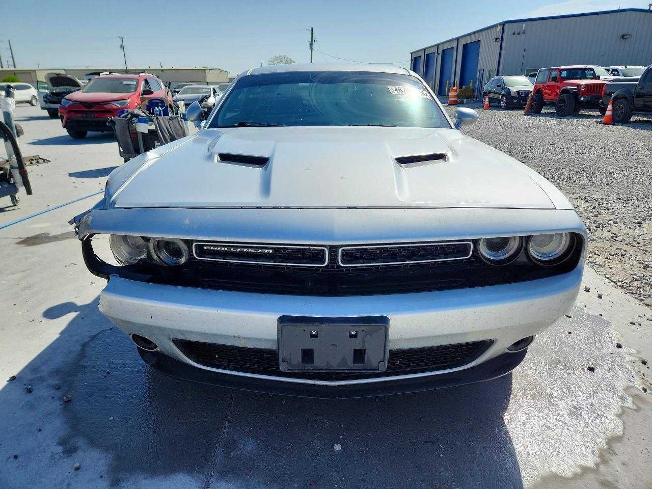 2021 Dodge Challenger Sxt - zdjęcie 5