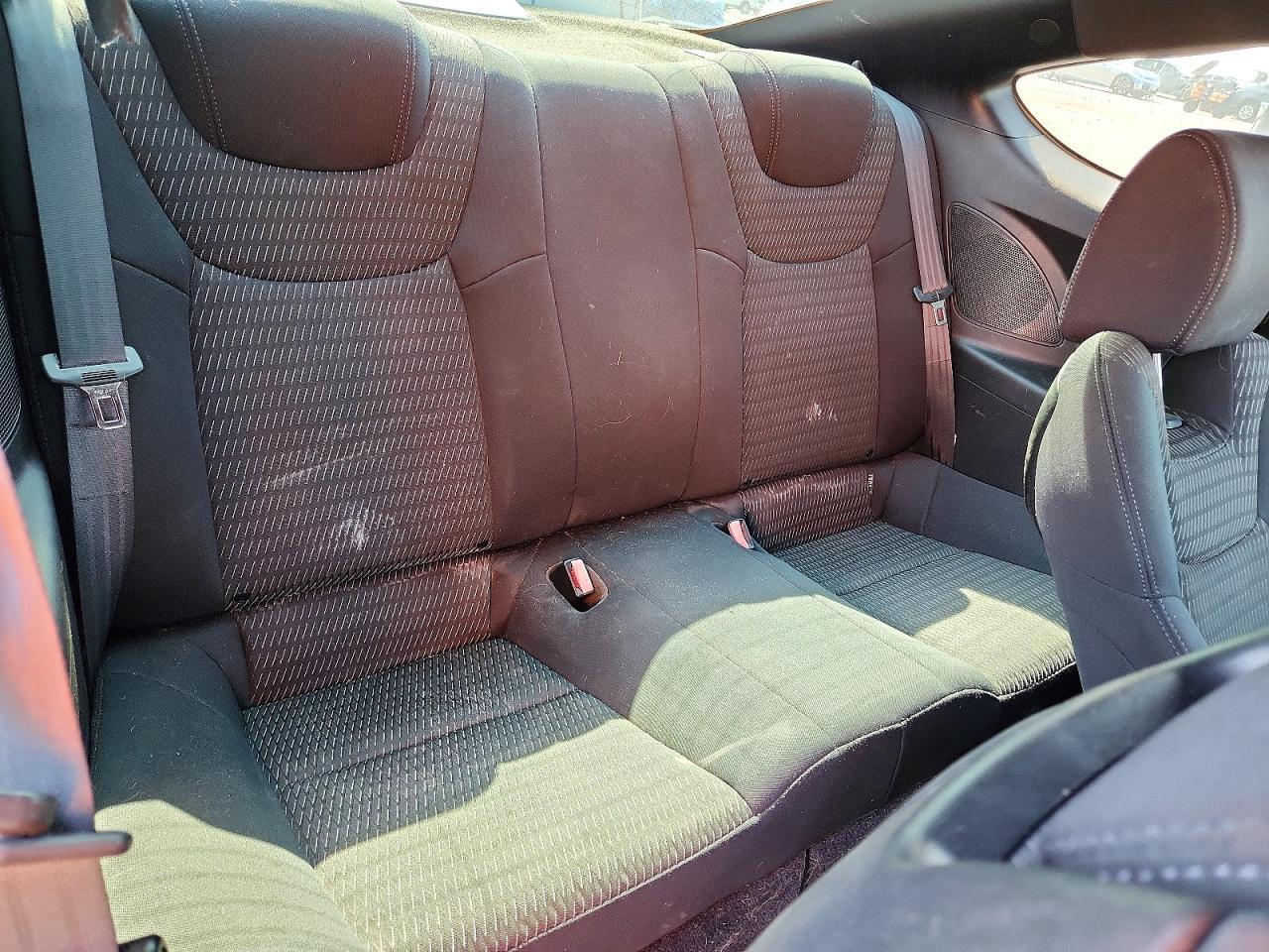 2013 Hyundai Genesis Coupe 2.0T - zdjęcie 10