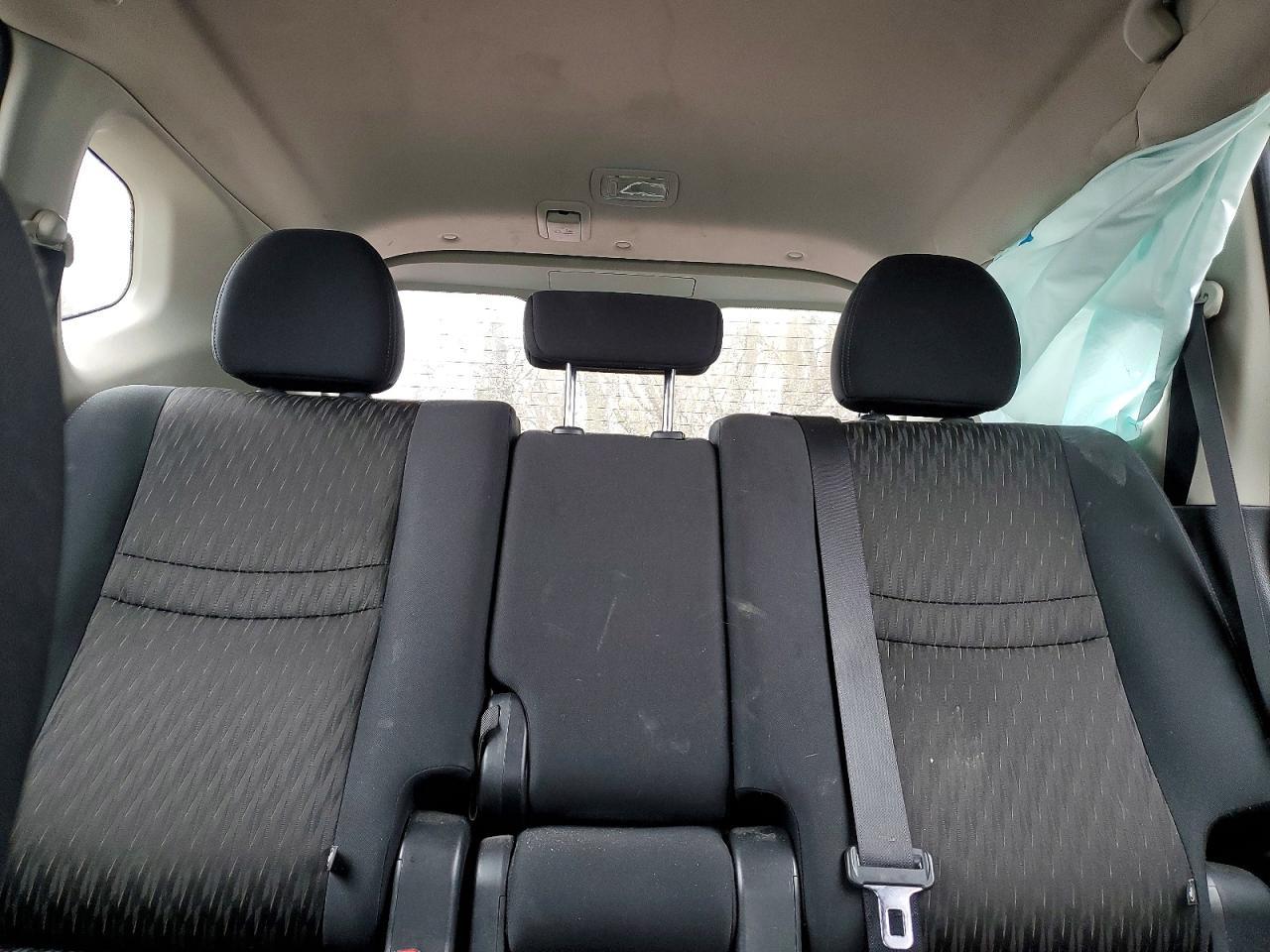 2017 Nissan Rogue S - zdjęcie 10