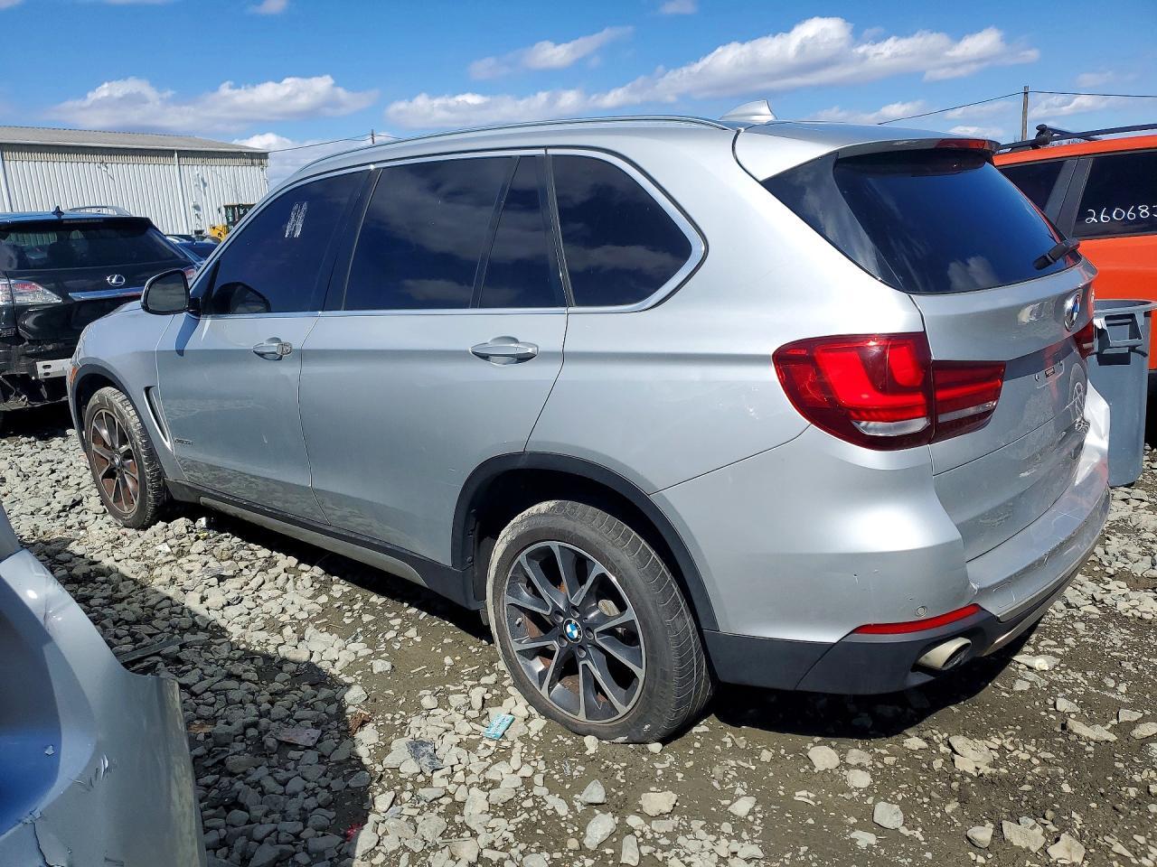 2017 BMW X5 3.0I - zdjęcie 2