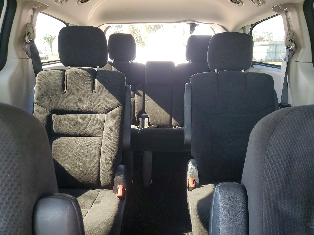 2016 Dodge Grand Caravan Se - zdjęcie 10