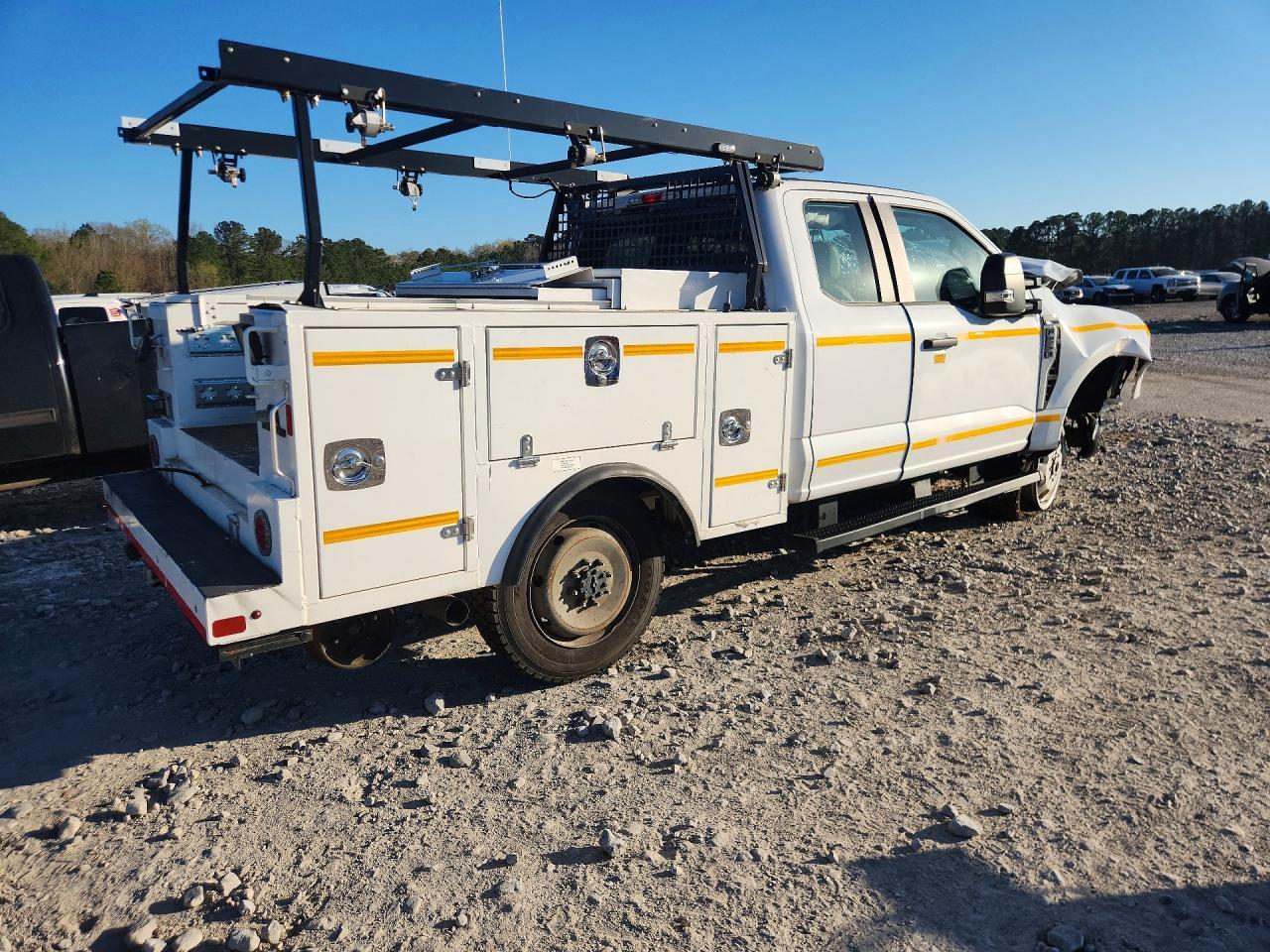2024 Ford F250 Super Duty - zdjęcie 3