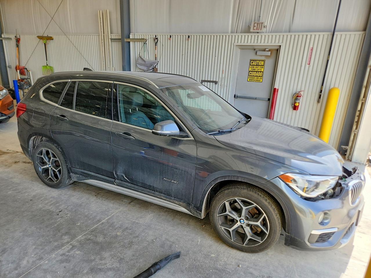 2017 BMW X1 xDrive28I - zdjęcie 4