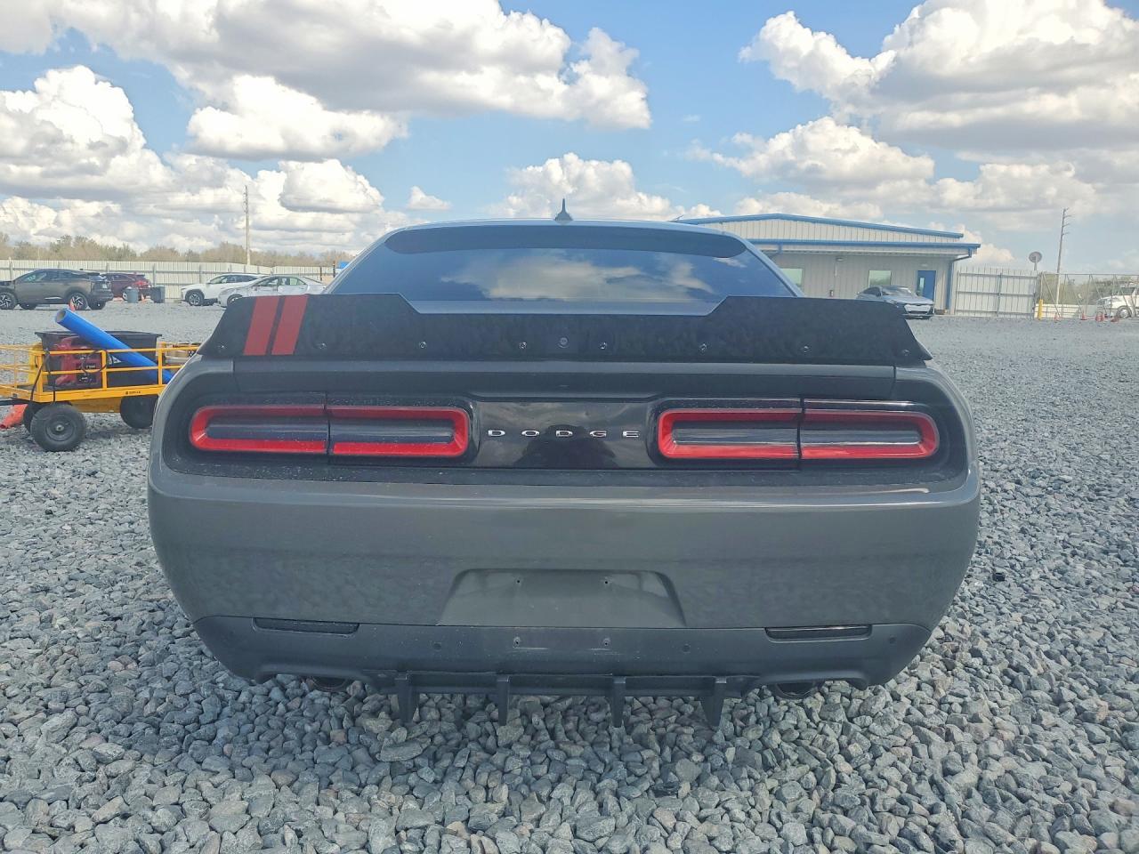 2019 Dodge Challenger R - zdjęcie 6