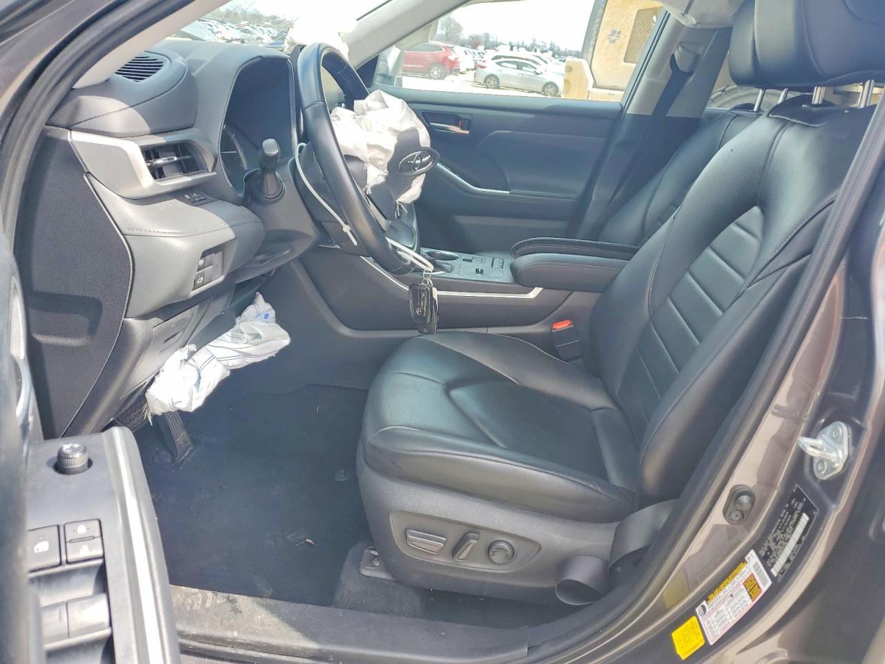 2022 Toyota Highlander Xle - zdjęcie 7