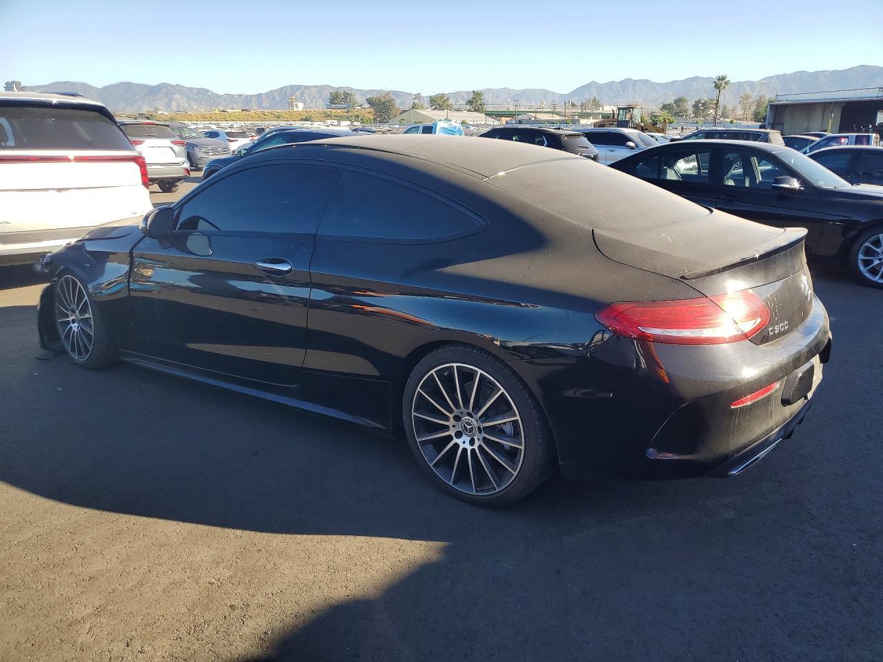 2018 Mercedes-Benz C300 - zdjęcie 2