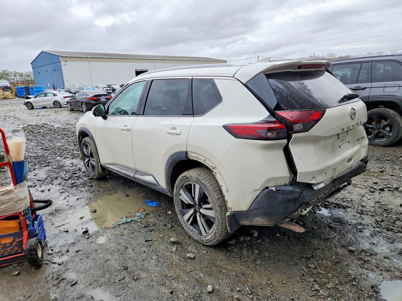 2021 Nissan Rogue Sl - zdjęcie 2