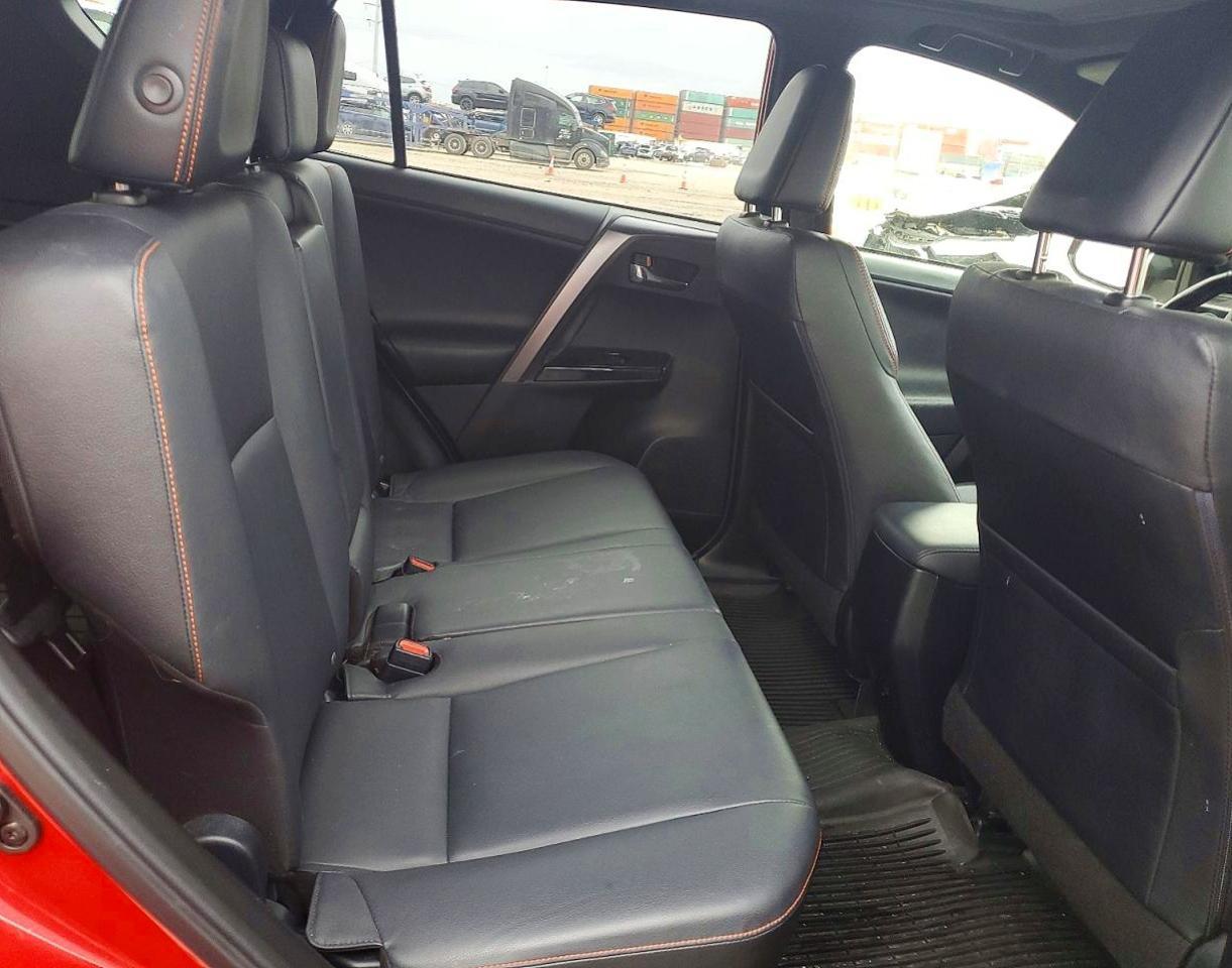 2017 Toyota Rav4 Se - zdjęcie 11