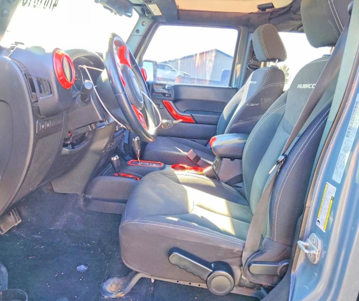 2015 Jeep Wrangler Unlimited Rubicon - zdjęcie 7