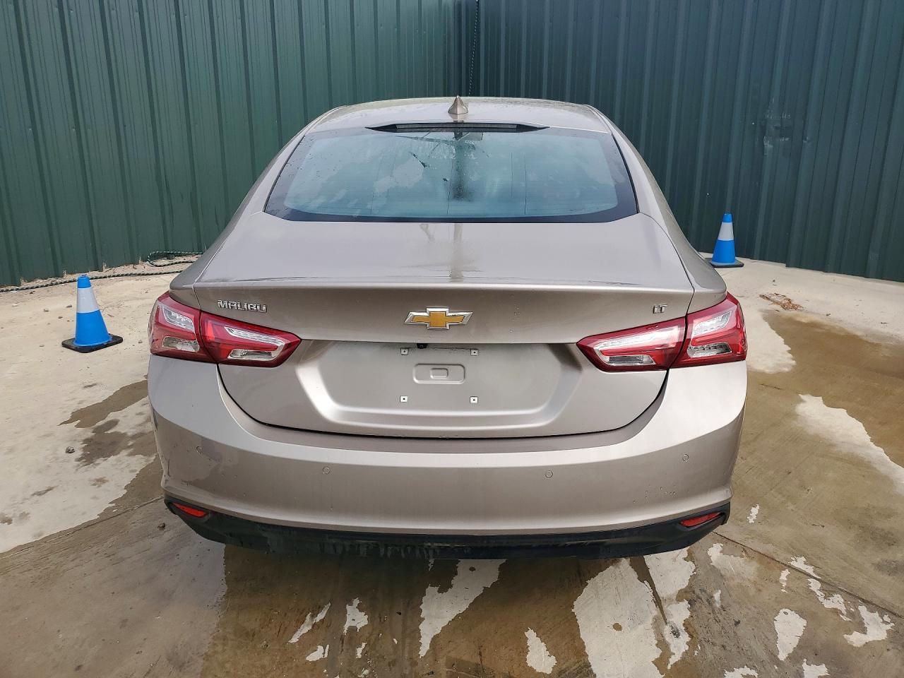 2024 Chevrolet Malibu Premier - zdjęcie 6