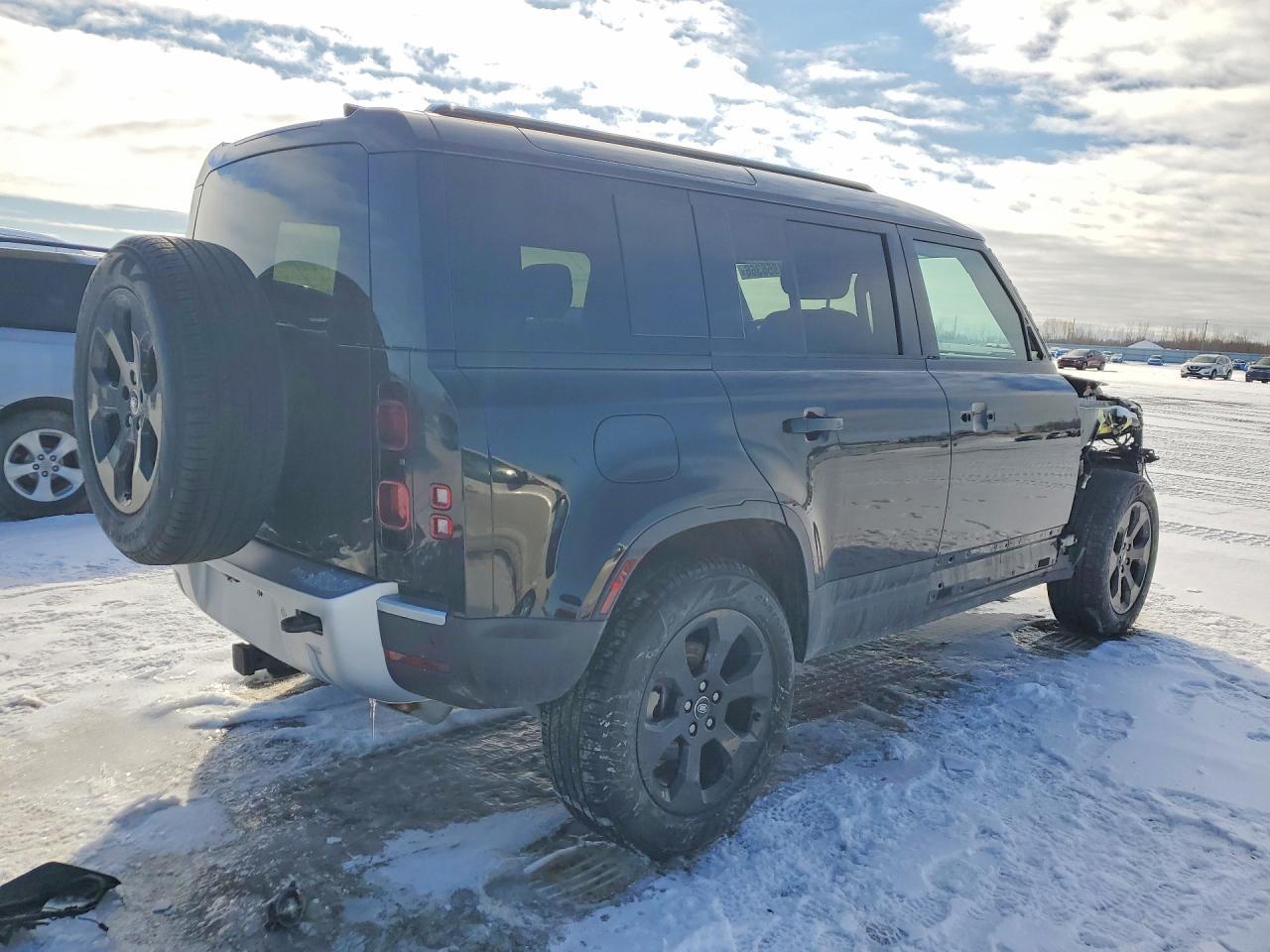 2025 Land Rover Defender 110 S - zdjęcie 3