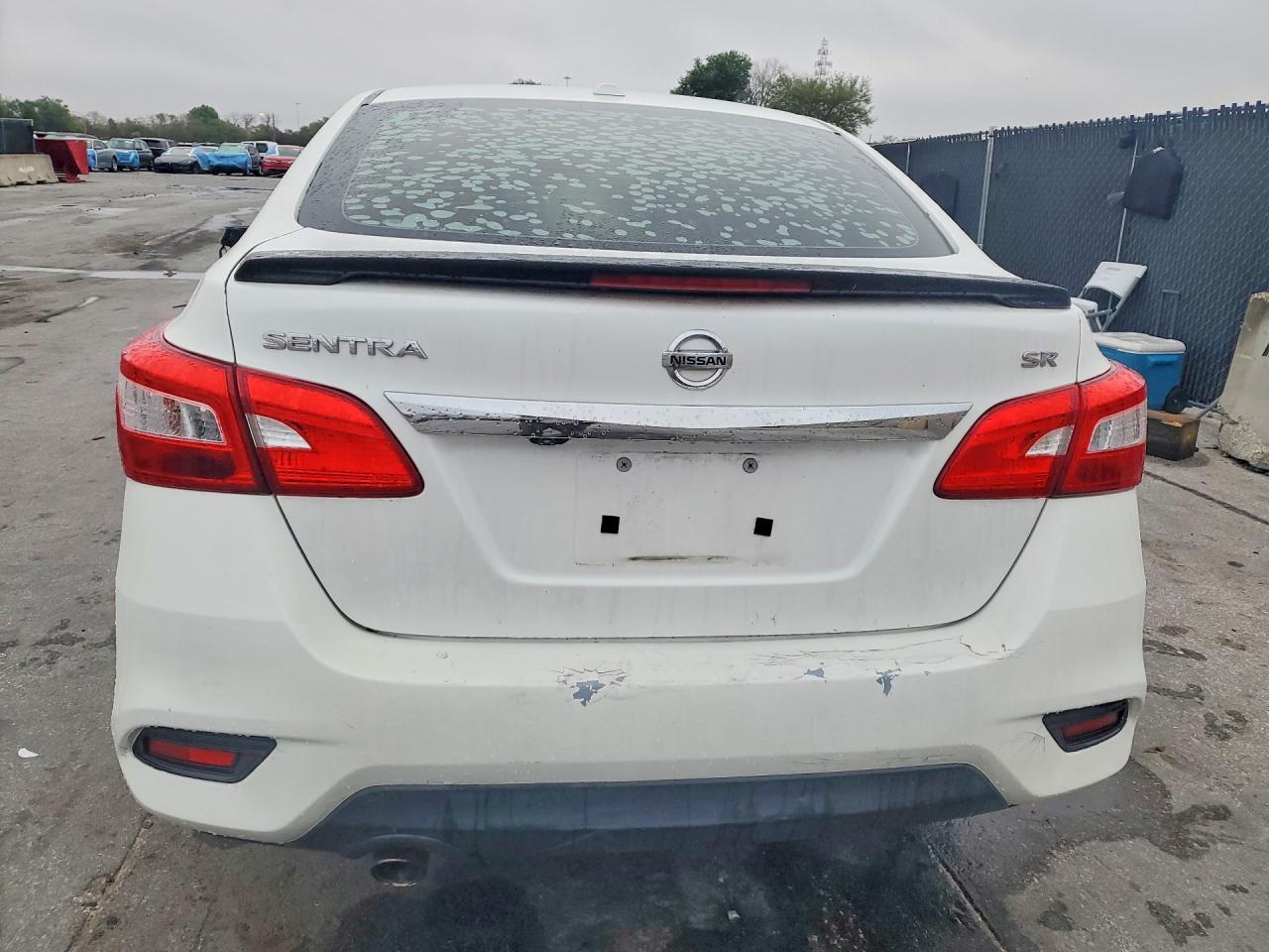 2017 Nissan Sentra Sr - zdjęcie 6