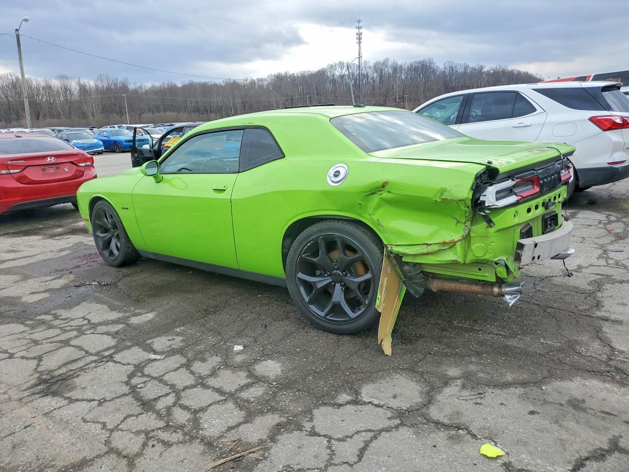 2015 Dodge Challenger Sxt - zdjęcie 2
