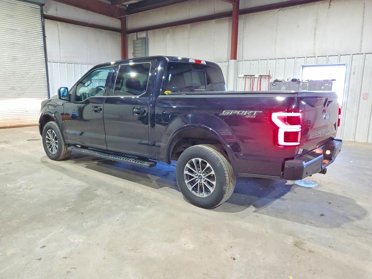 2020 Ford F150 Supercrew - zdjęcie 2