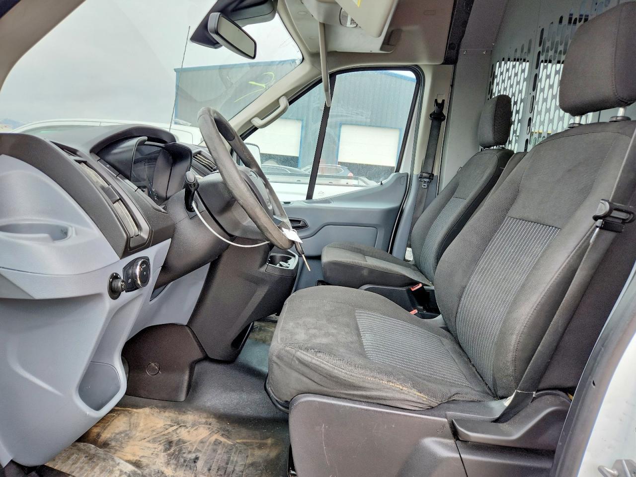 2019 Ford Transit T-250 - zdjęcie 7