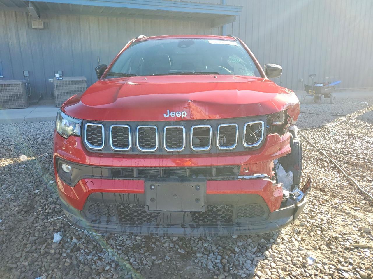 2025 Jeep Compass Latitude - zdjęcie 5