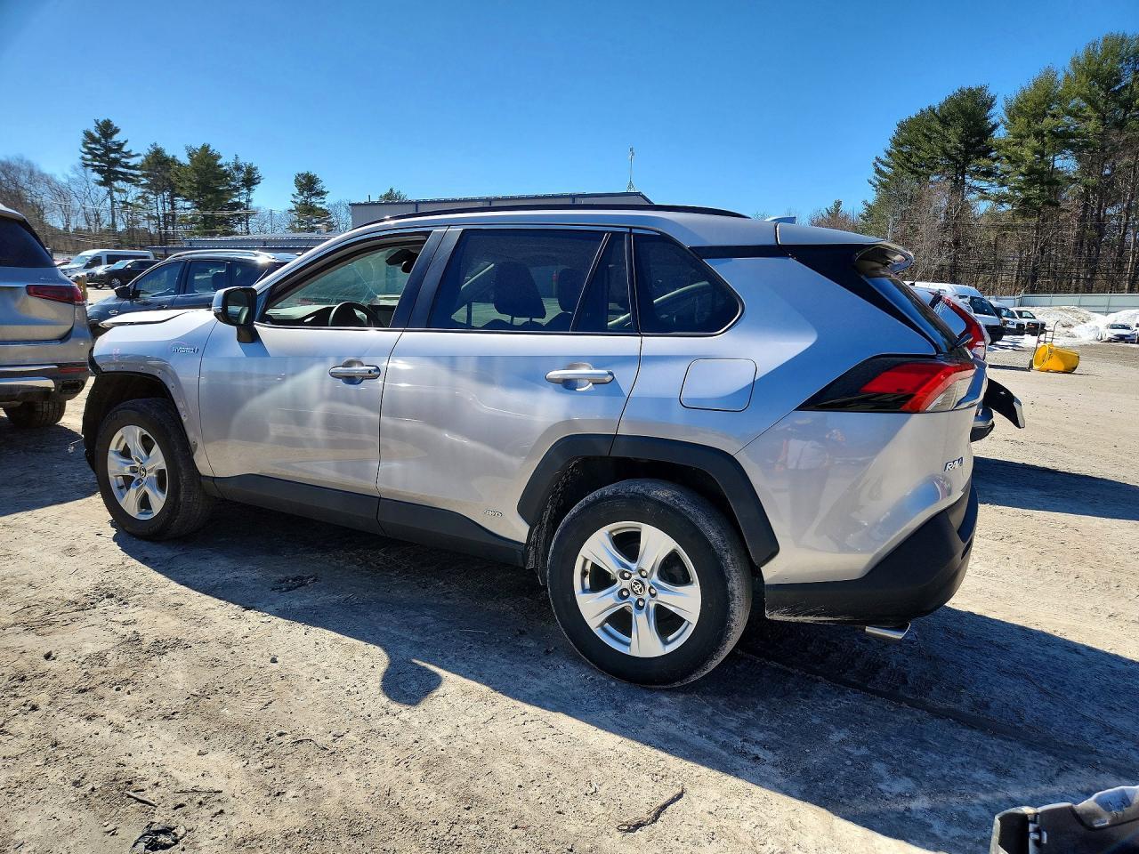 2021 Toyota Rav4 Hybrid Xle - zdjęcie 2