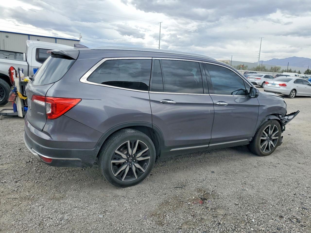 2019 Honda Pilot Touring - zdjęcie 3