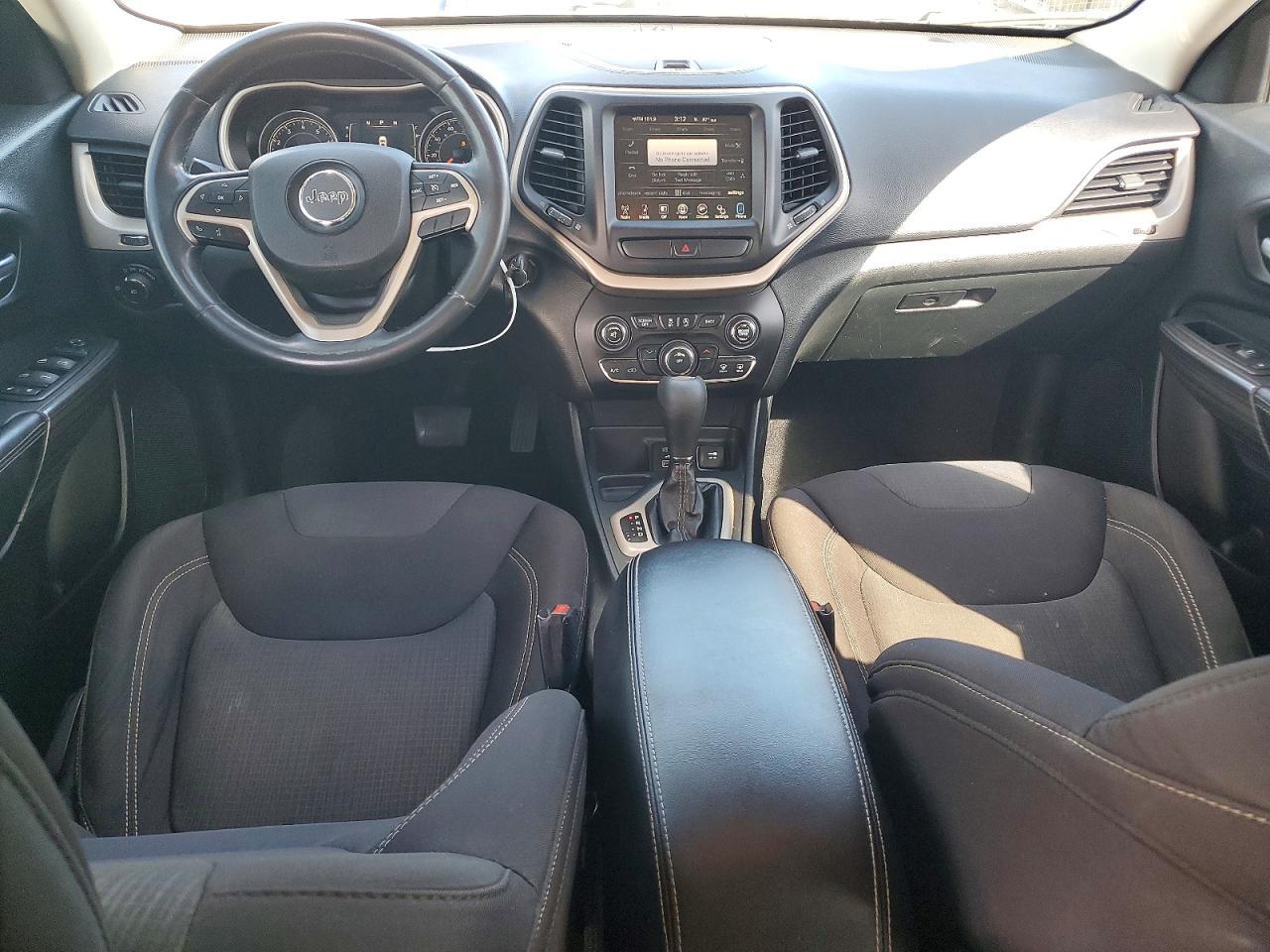 2015 Jeep Cherokee Latitude - zdjęcie 8