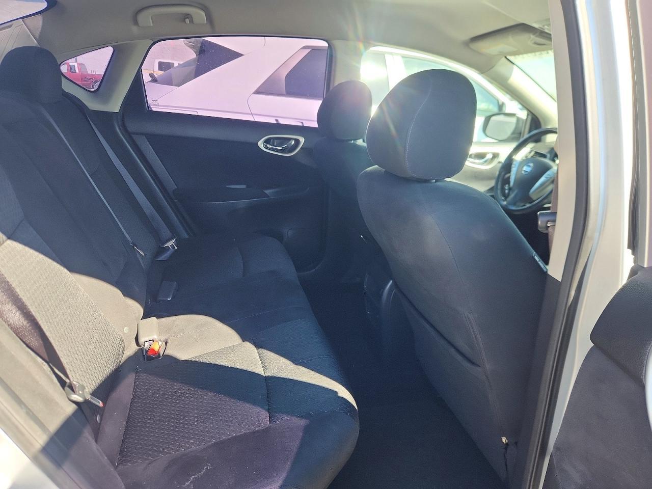 2013 Nissan Sentra S - zdjęcie 10