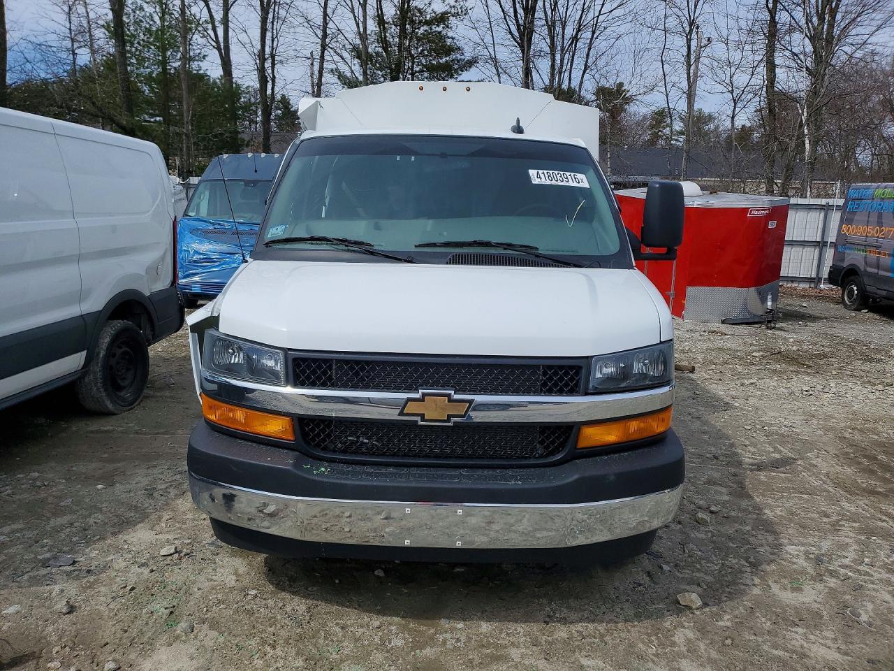 2025 Chevrolet Express Cutaway G4500 - zdjęcie 5
