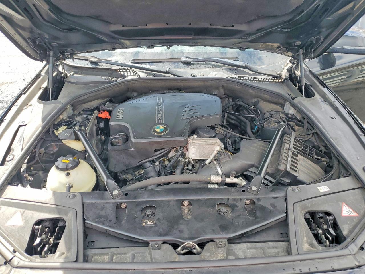 2016 BMW 528 I - zdjęcie 11