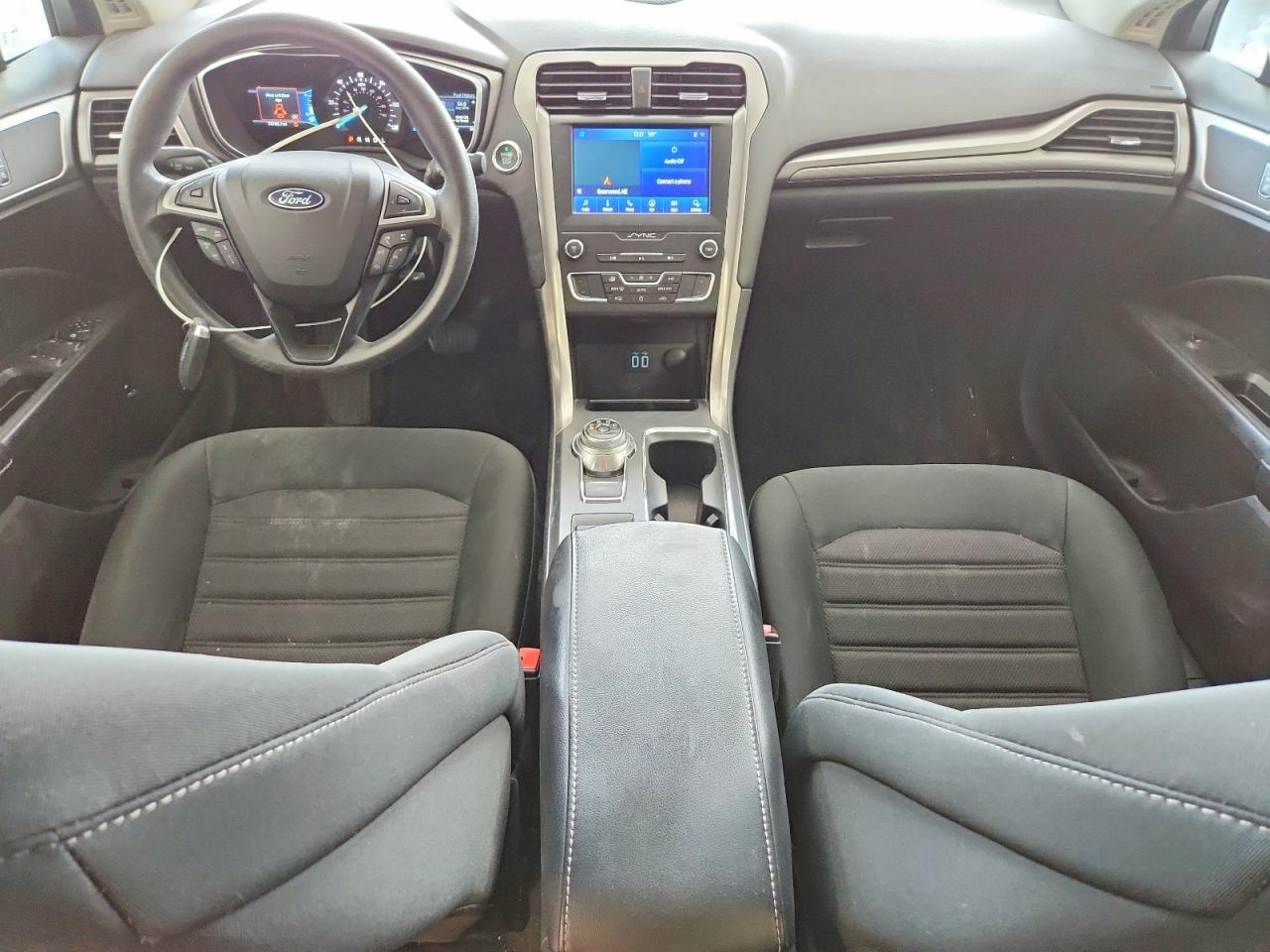 2020 Ford Fusion Se - zdjęcie 8