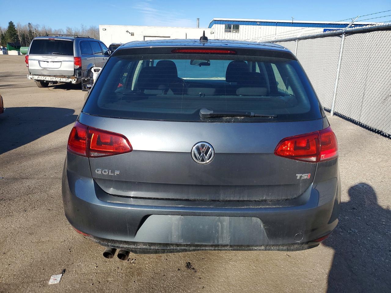 2016 Volkswagen Golf S - zdjęcie 6