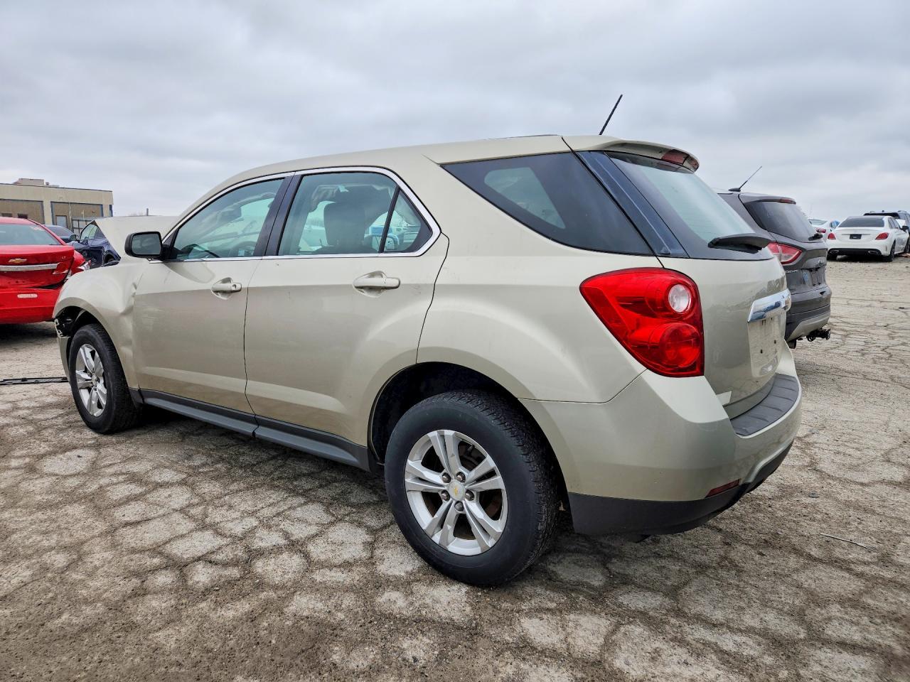 2015 Chevrolet Equinox Ls - zdjęcie 2