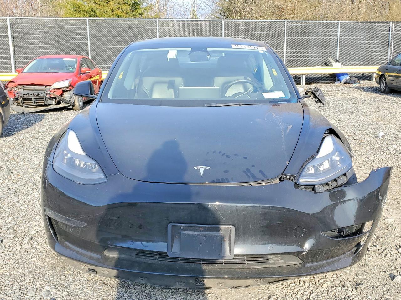 2022 Tesla Model 3 - zdjęcie 5
