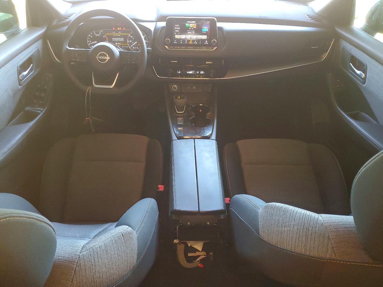 2022 Nissan Rogue Sv - zdjęcie 8