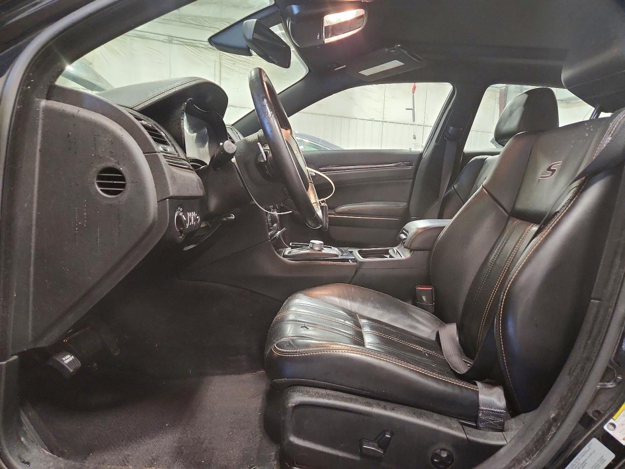 2016 Chrysler 300 S - zdjęcie 7