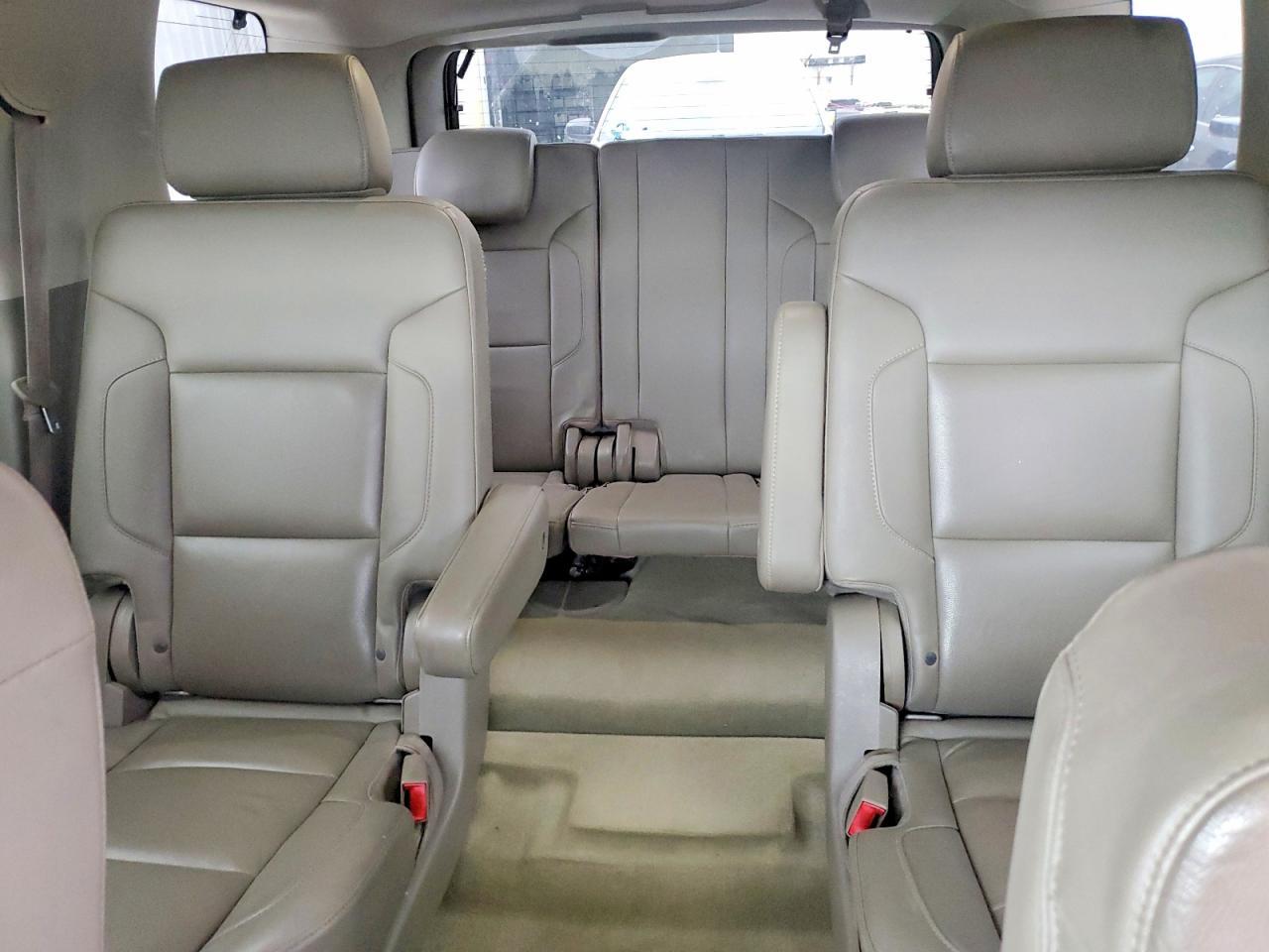 2016 Chevrolet Tahoe C1500 Lt - zdjęcie 10