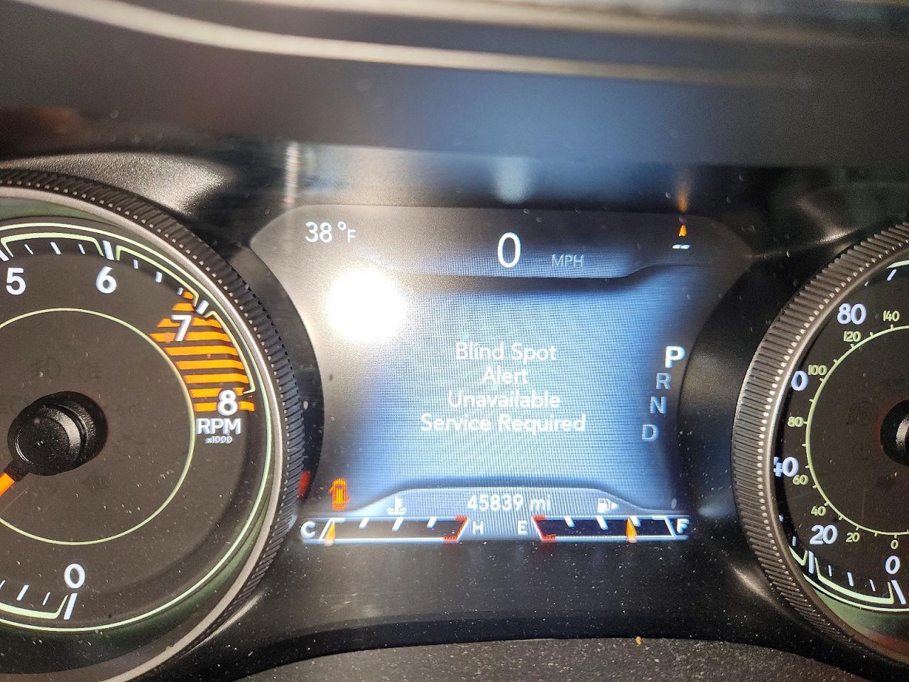 2021 Jeep Cherokee Latitude Lux - zdjęcie 9