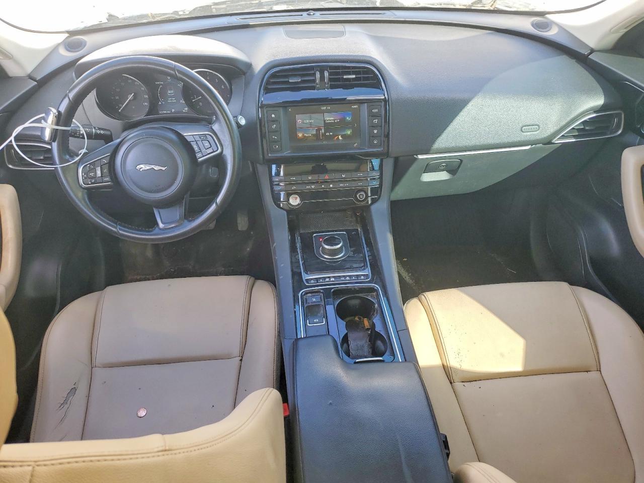 2018 Jaguar F-Pace Premium - zdjęcie 8