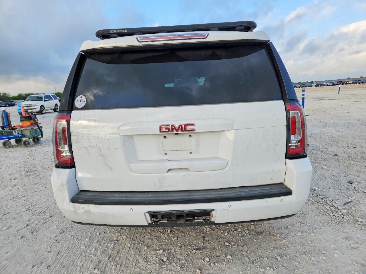 2016 GMC Yukon Xl C1500 Slt - zdjęcie 6
