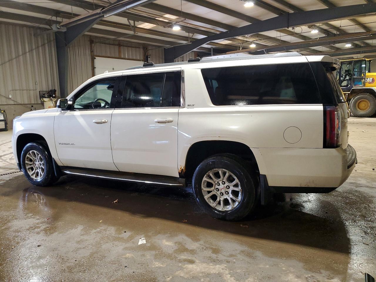 2015 GMC Yukon Xl K1500 Slt - zdjęcie 2