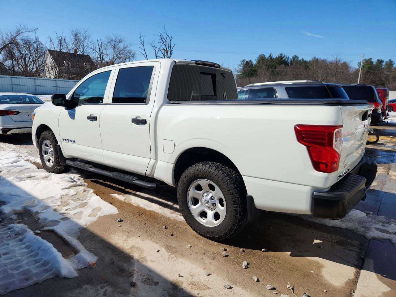 2021 Nissan Titan S - zdjęcie 2