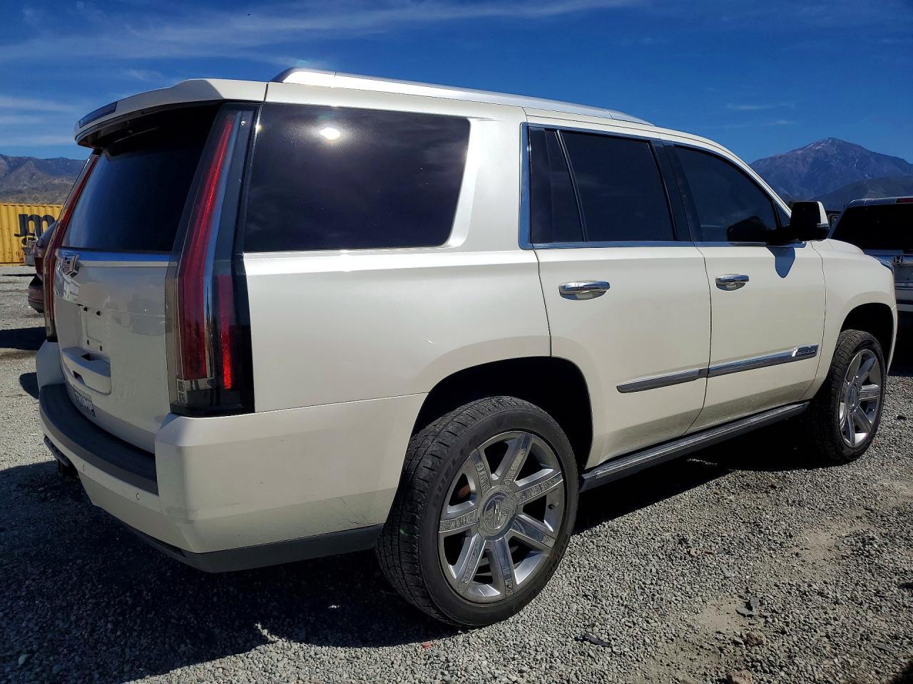 2015 Cadillac Escalade Premium - zdjęcie 3