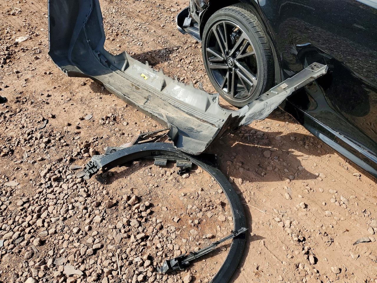 2025 Toyota Camry Xse - zdjęcie 12