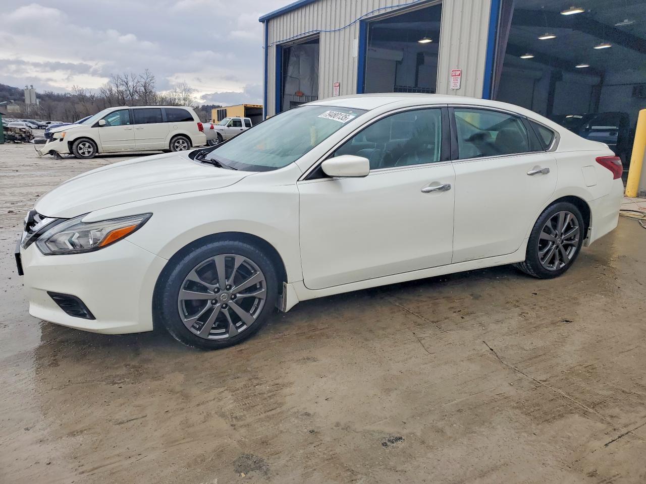 2018 Nissan Altima 2.5 S - zdjęcie główne