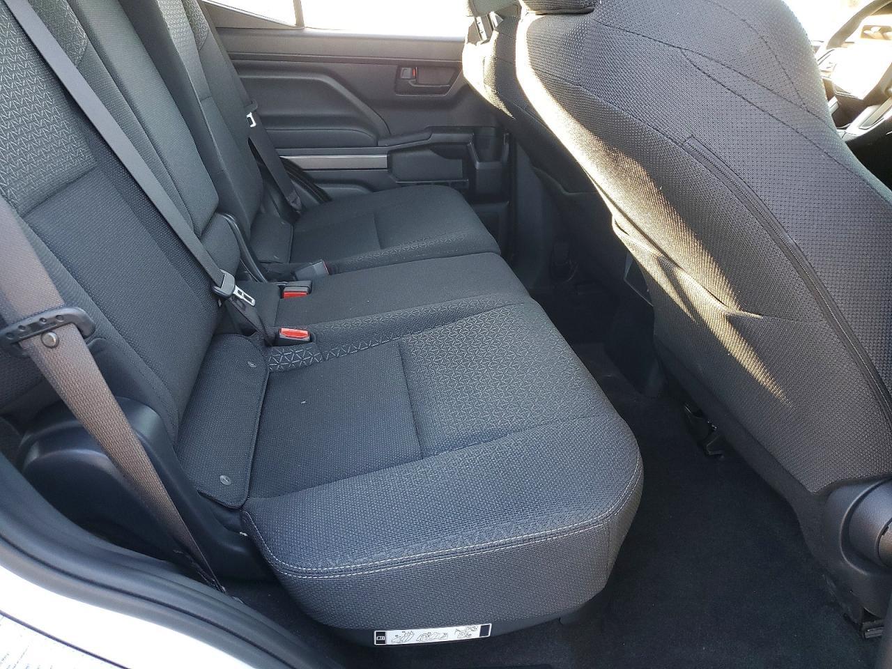 2025 Toyota 4Runner Sr5 - zdjęcie 11