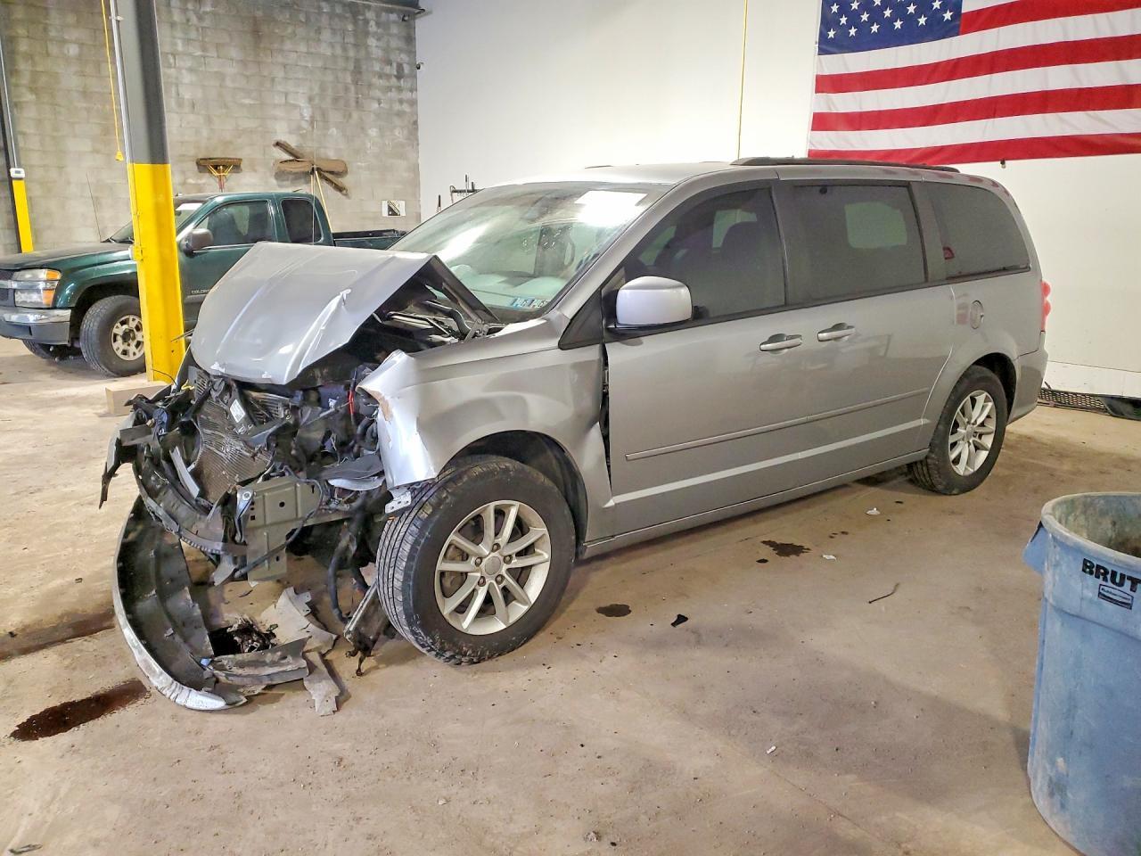 2016 Dodge Grand Caravan Sxt - zdjęcie główne