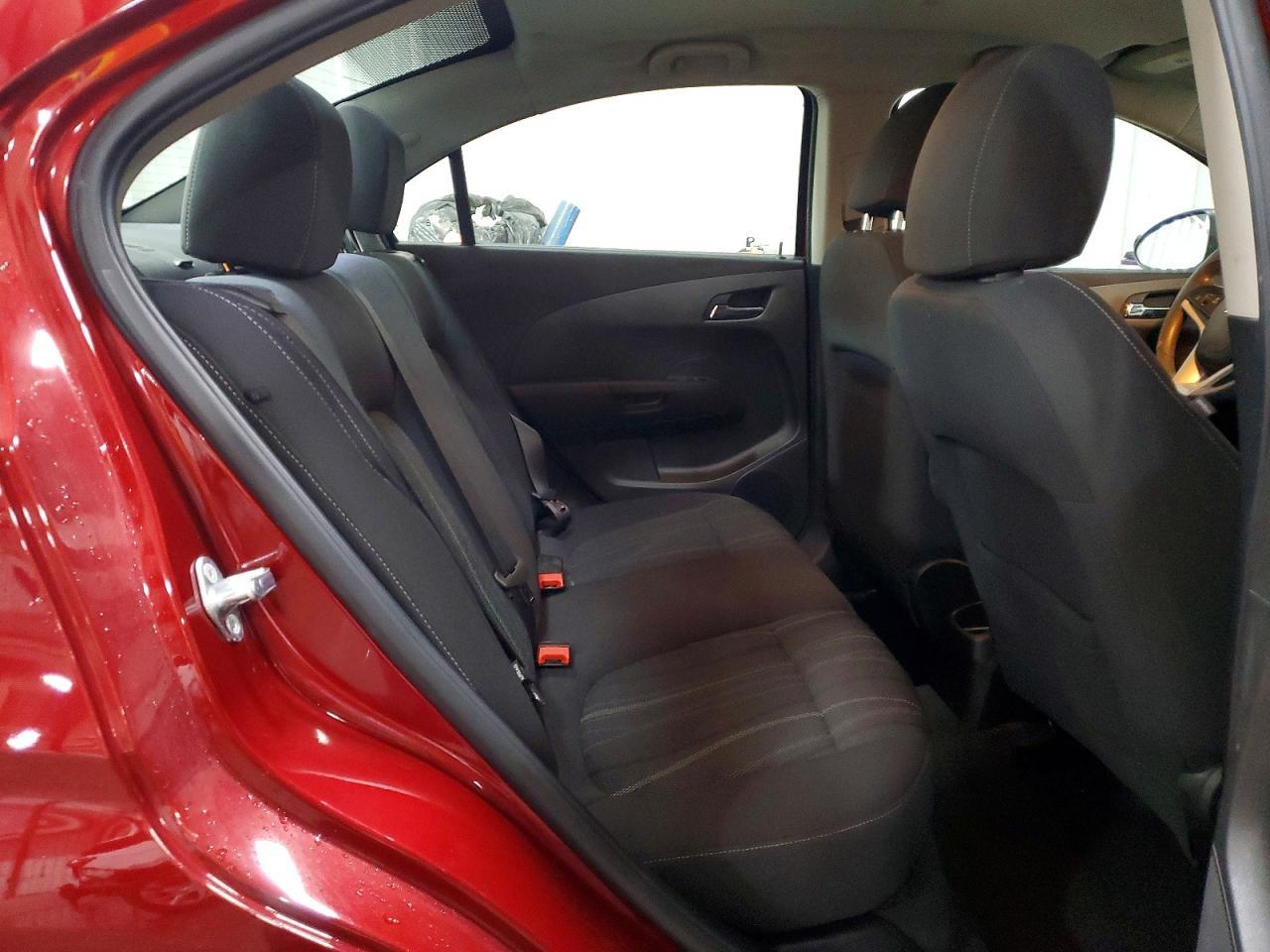 2017 Chevrolet Sonic Lt - zdjęcie 10