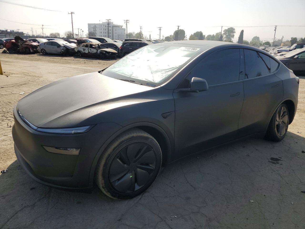 2026 Tesla Model Y - zdjęcie główne