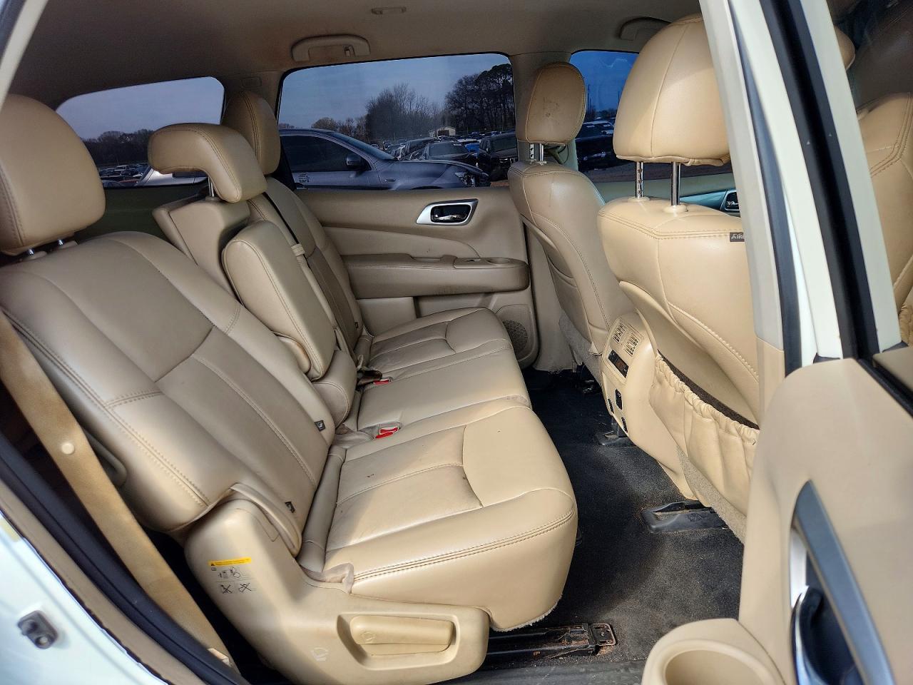 2017 Nissan Pathfinder Sl - zdjęcie 11