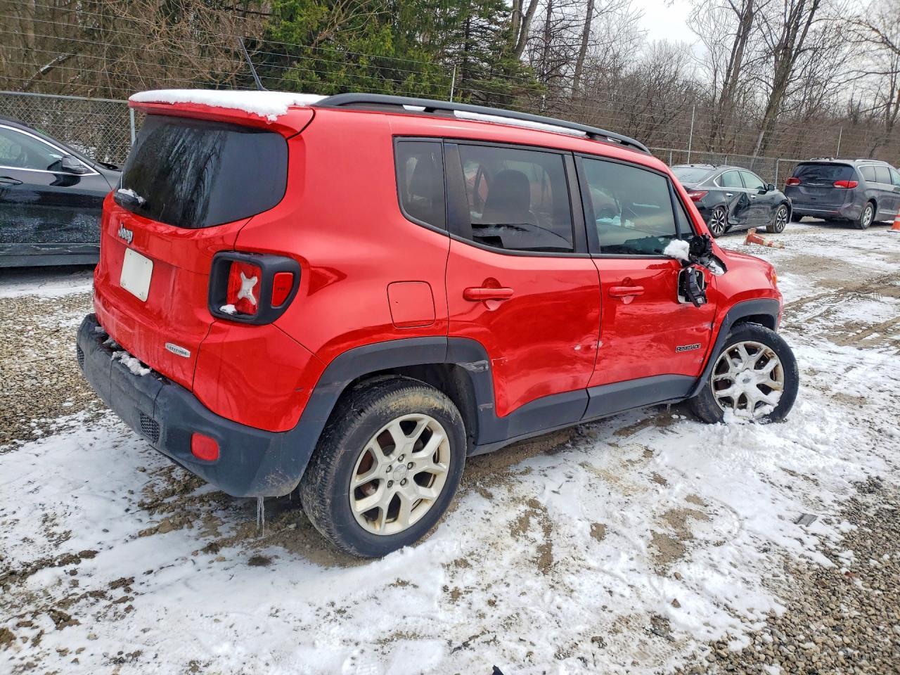 2017 Jeep Renegade Latitude - zdjęcie 3
