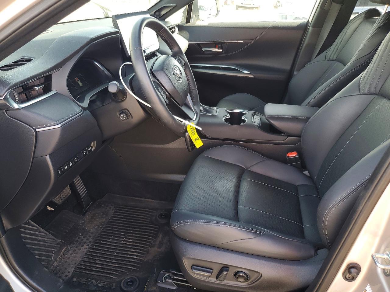 2023 Toyota Venza Limited - zdjęcie 7