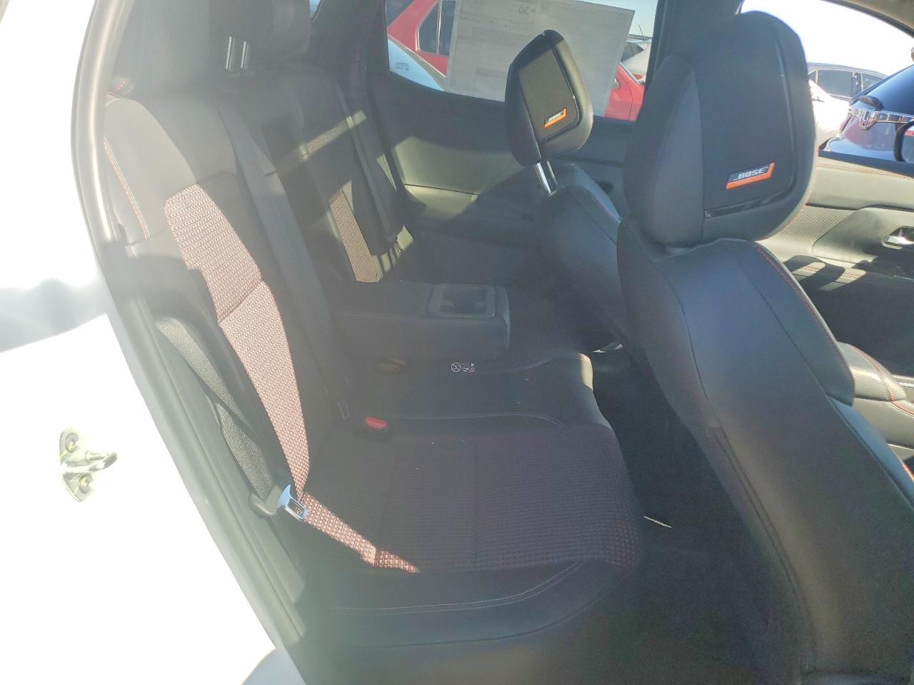 2026 Nissan Kicks Sr - zdjęcie 11